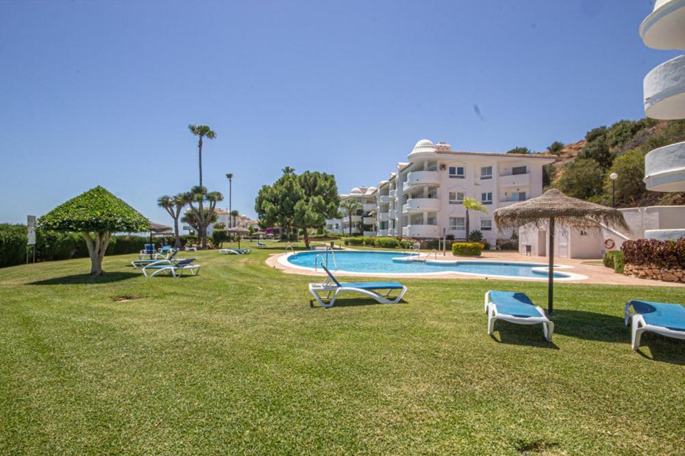 Wonderful 2 Bed Apartment With Stunning Sea Views Sitio de Calahonda Exteriör bild